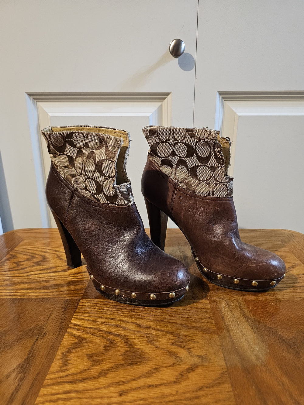 Coach Brown Leather and Signature Logo Cuff High-Heel Ankle Boots Sz 8